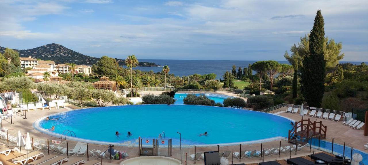 Saint-Raphael- Vue Mer Et Massif De L'Esterel ภายนอก รูปภาพ