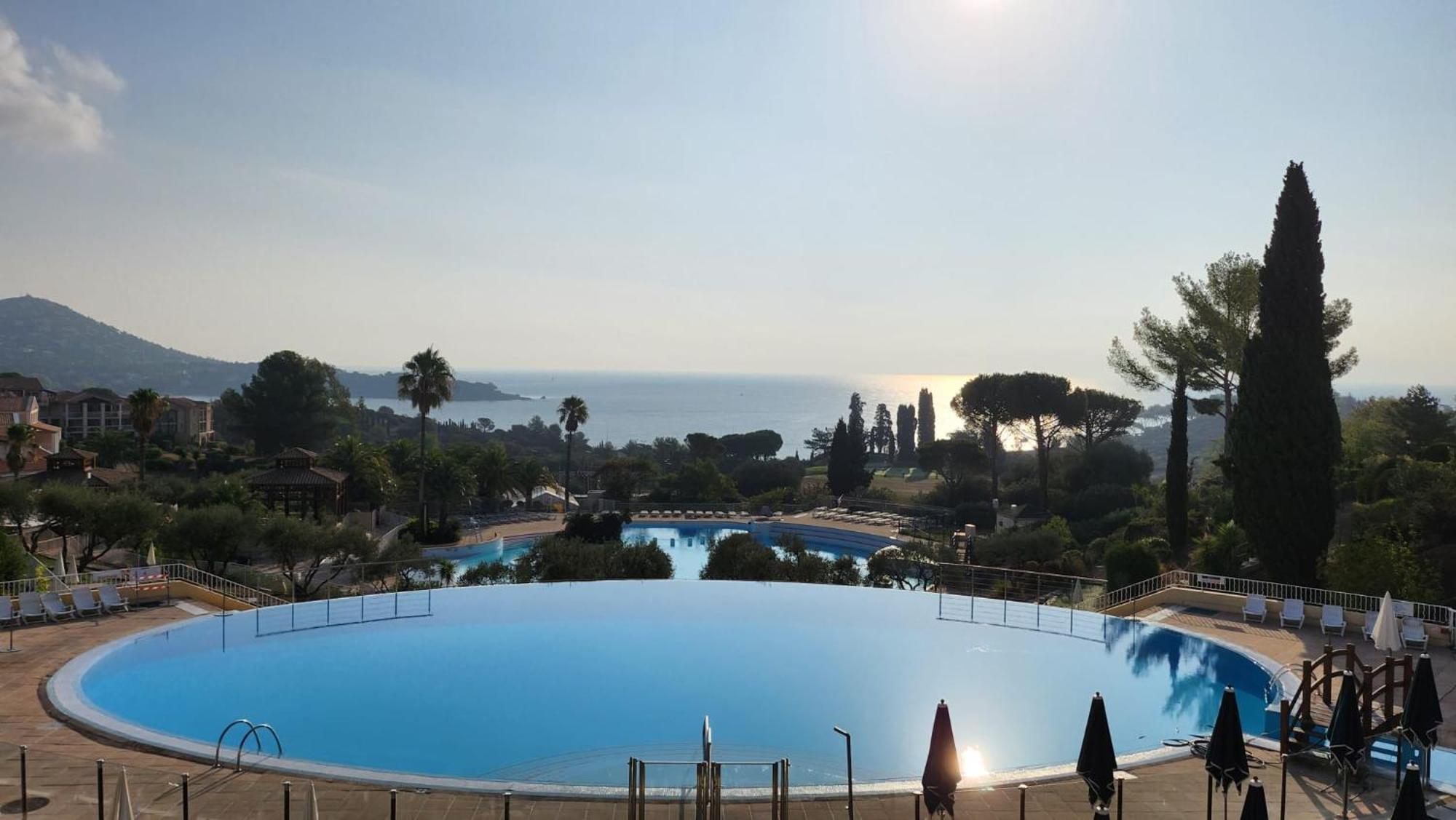 Saint-Raphael- Vue Mer Et Massif De L'Esterel ภายนอก รูปภาพ