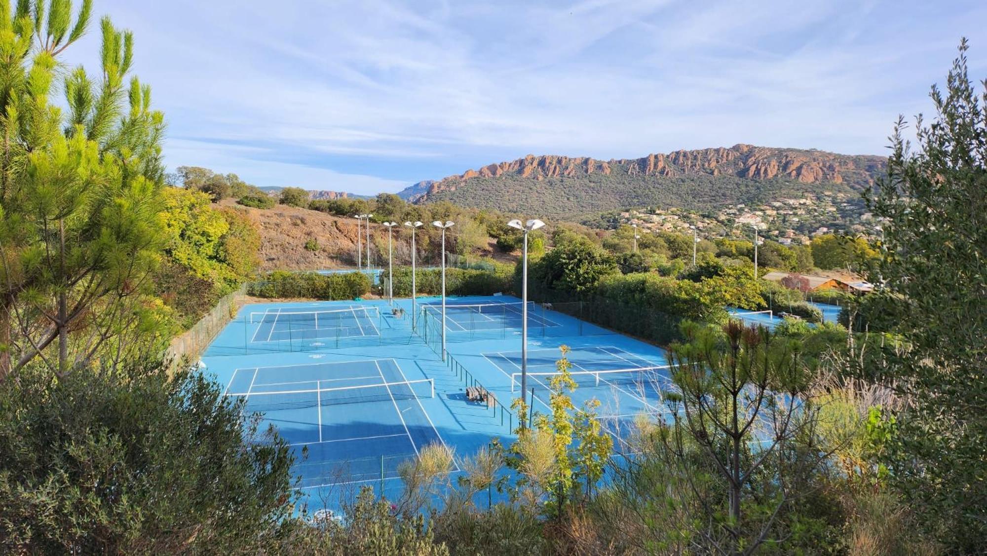 Saint-Raphael- Vue Mer Et Massif De L'Esterel ภายนอก รูปภาพ