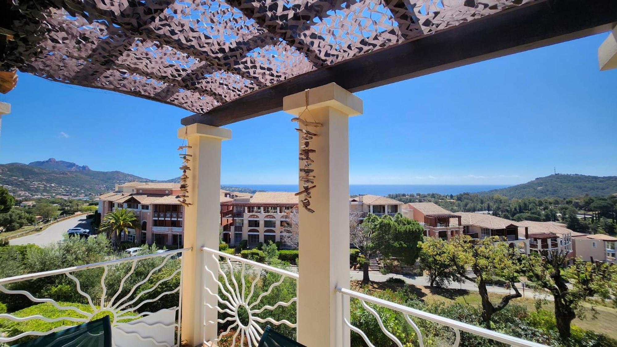 Saint-Raphael- Vue Mer Et Massif De L'Esterel ภายนอก รูปภาพ